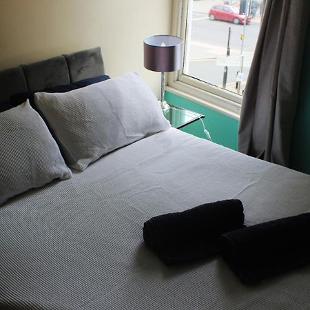 City Heights Appartement Canterbury Buitenkant foto