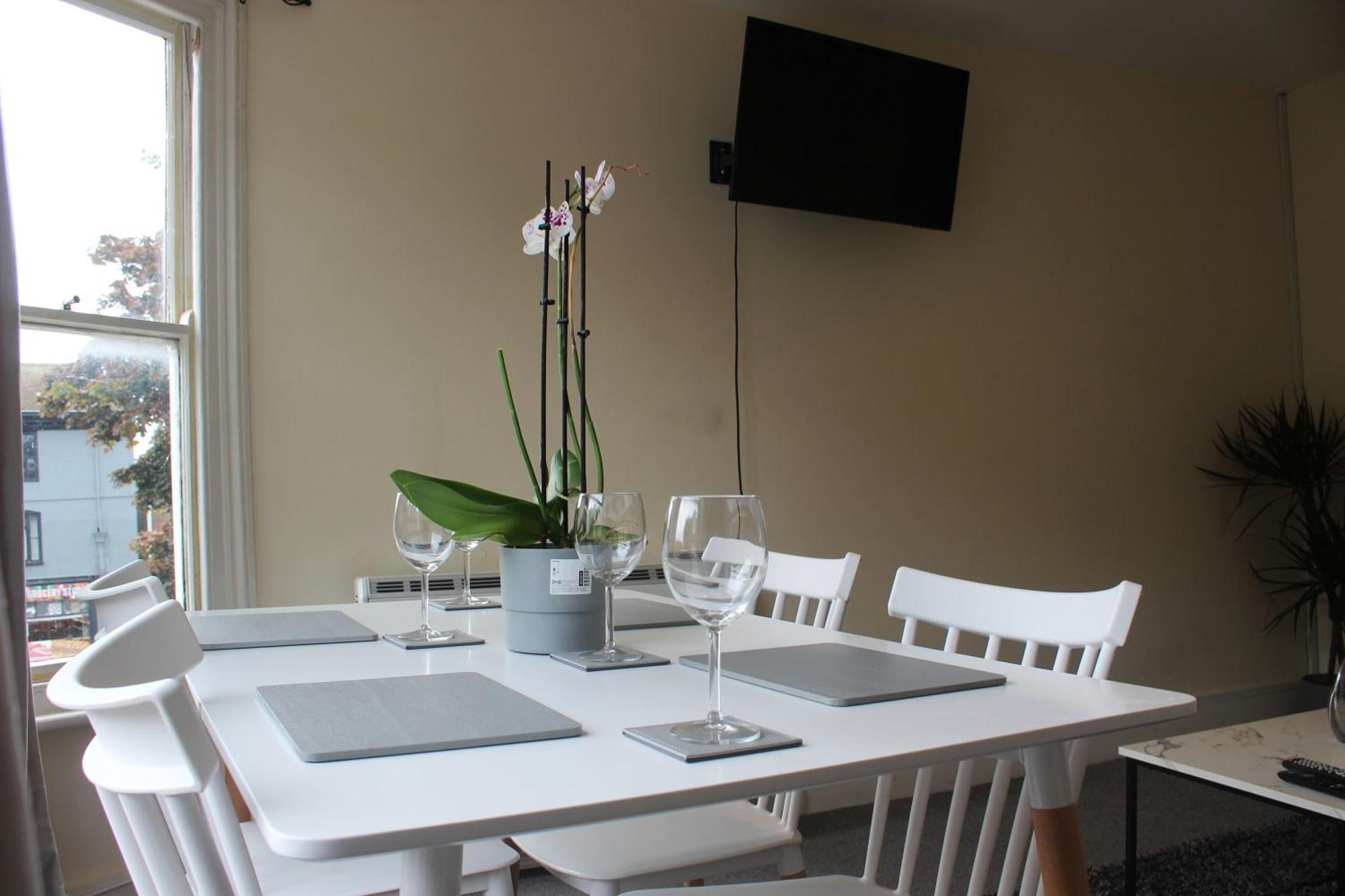 City Heights Appartement Canterbury Buitenkant foto